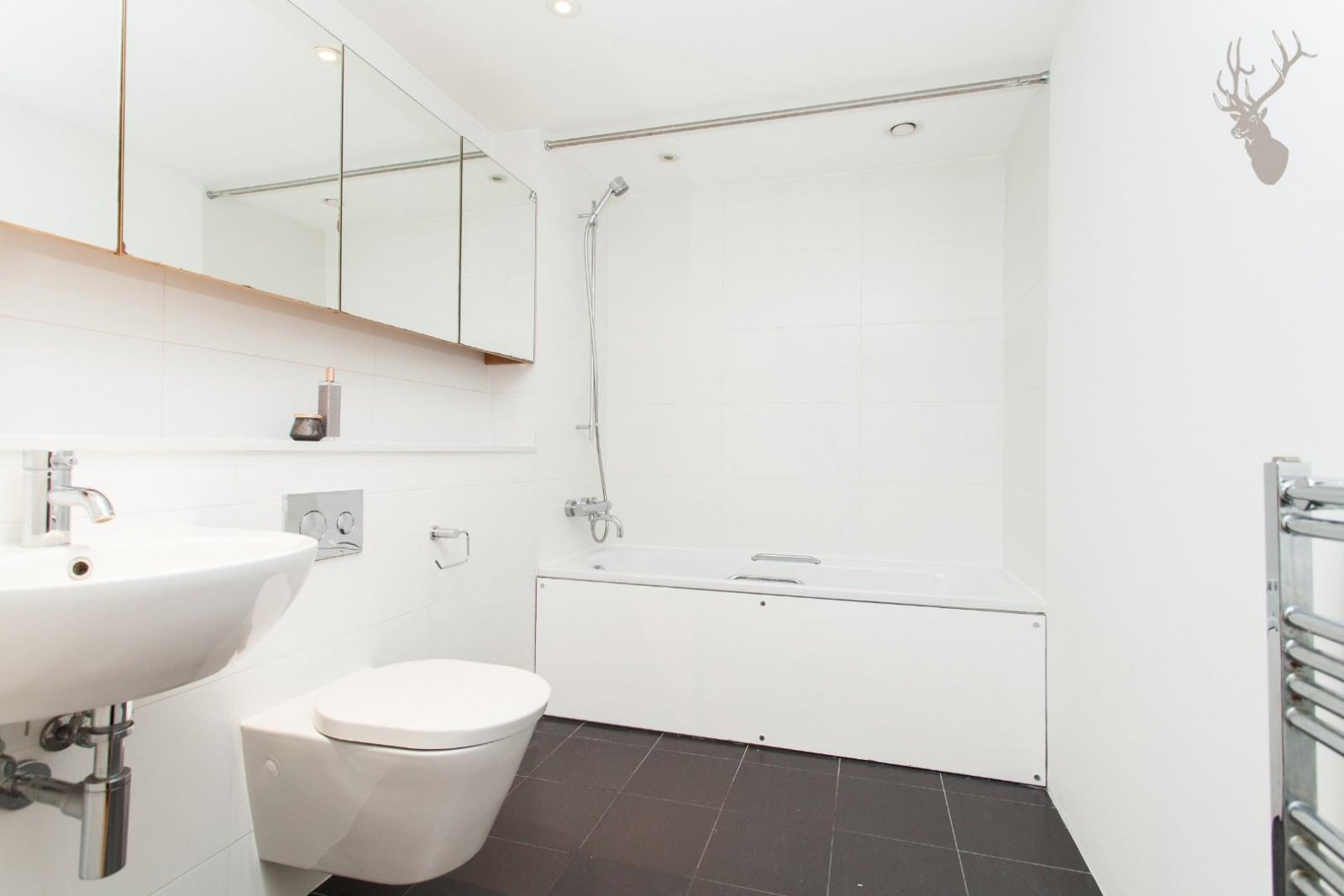 Flat Queensbridge Road in Greater London