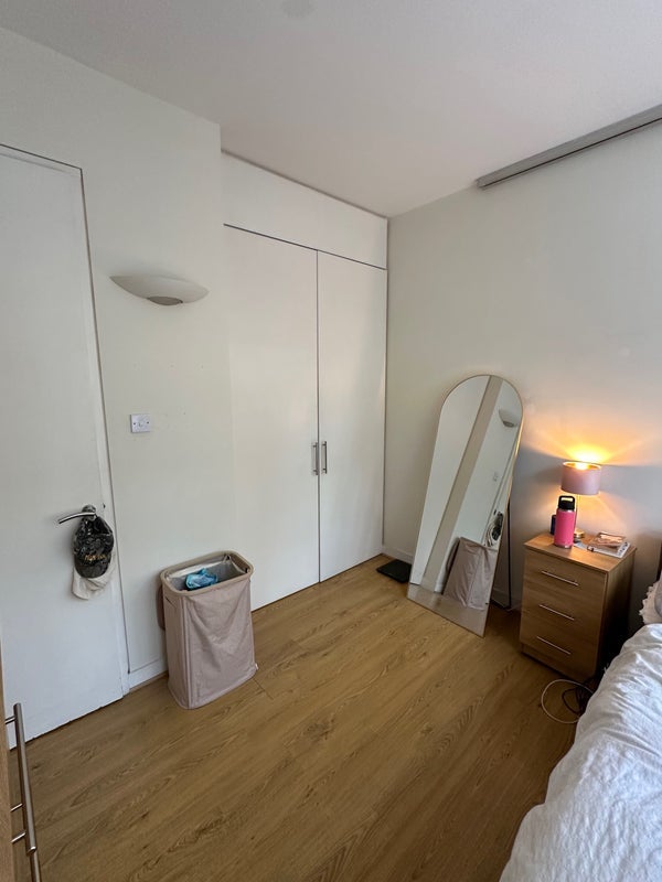 Room Goswell Road in Greater London