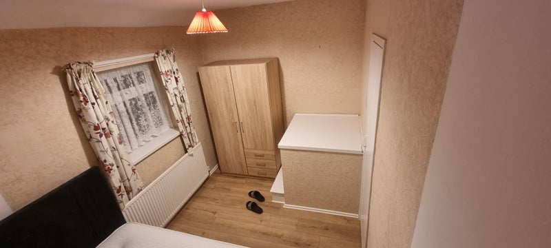 Room Boggart Hill Gardens in Leeds