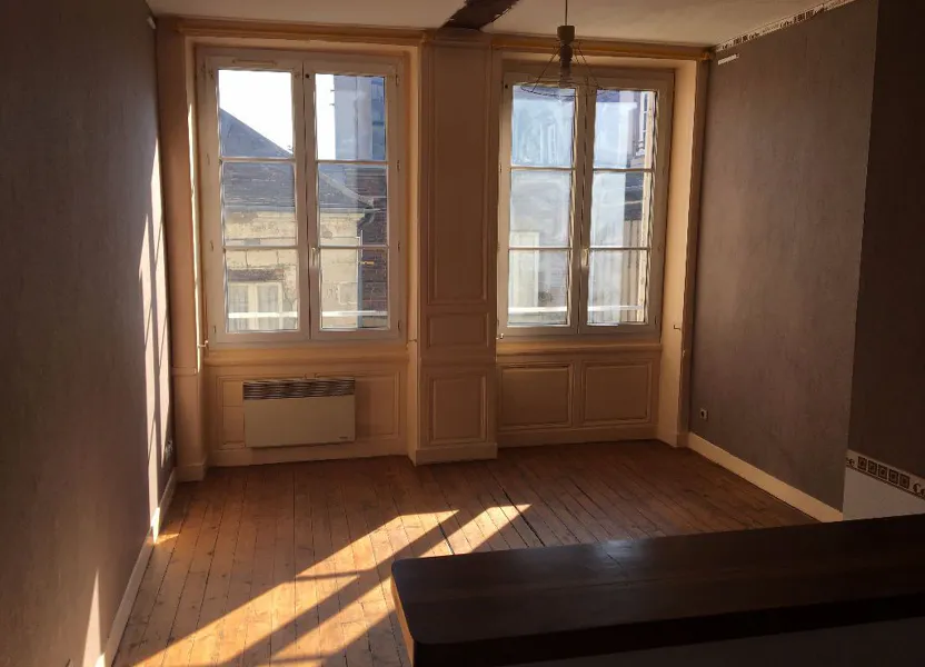 Flat Rue Saint-Antoine in Compiègne