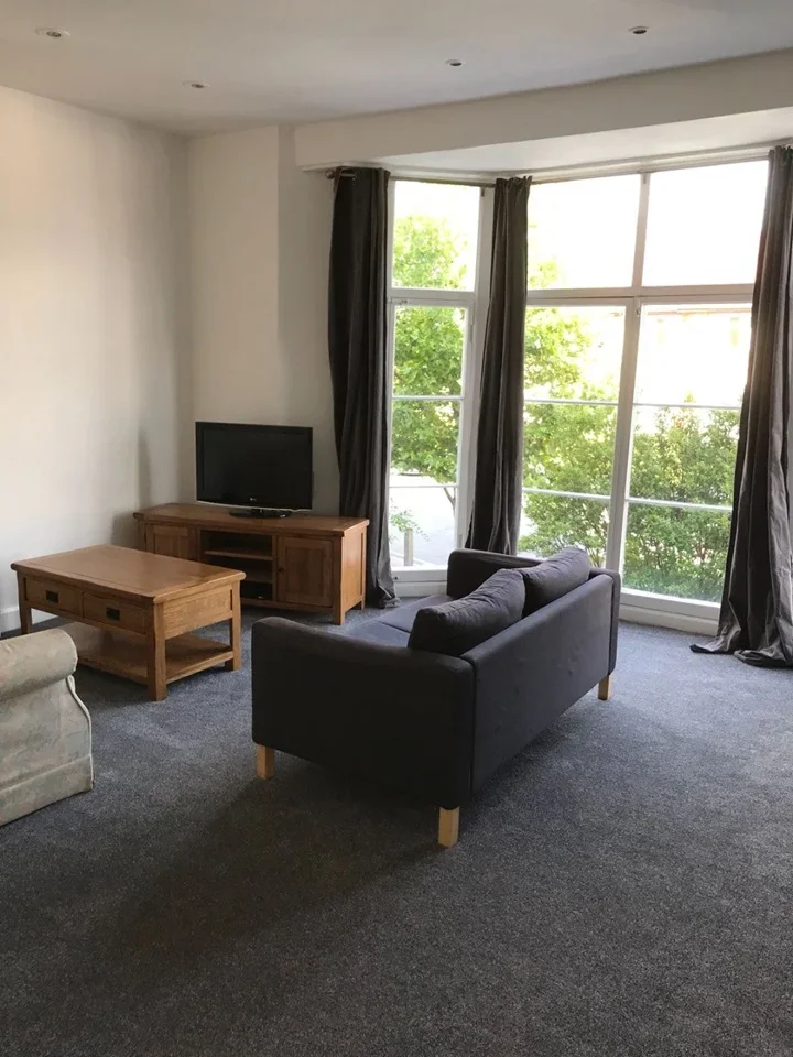Flat Merton Road in Greater London