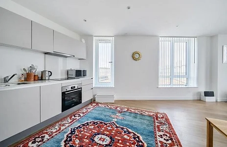 Flat Bond Way in Bracknell