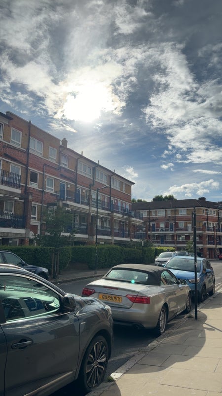 Flat Pardoner Street in Greater London