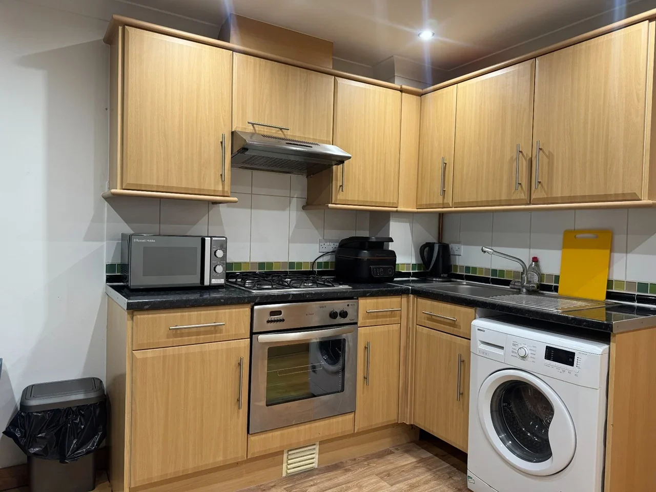 Flat Whitechapel Road in Greater London