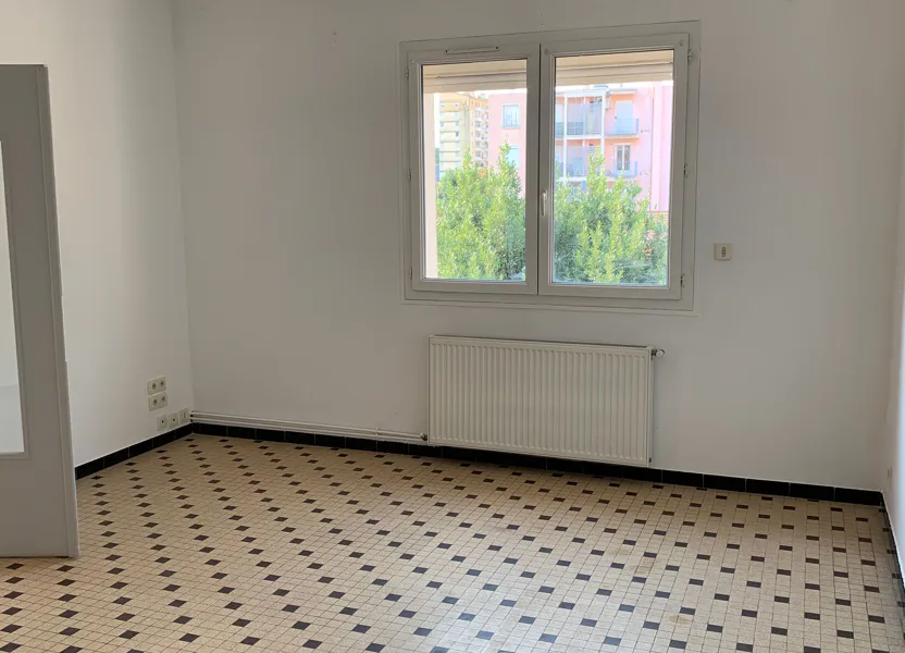 Flat Rue Lamartine in Alès