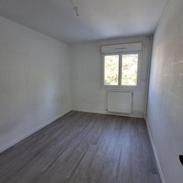 Flat Rue du Charmant Som in Saint-Égrève
