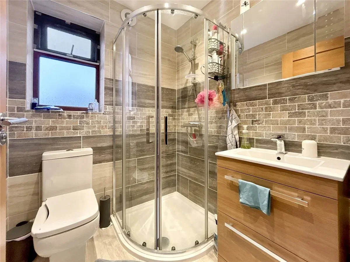 House Cowper Close in Greater London