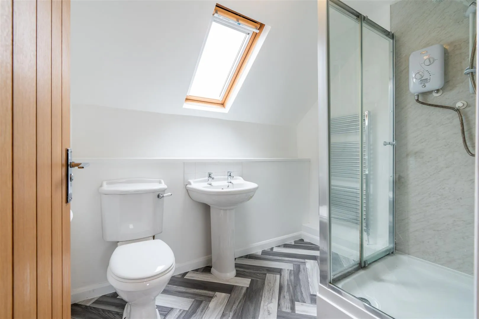 Flat Lonsdale Terrace in Newcastle upon Tyne