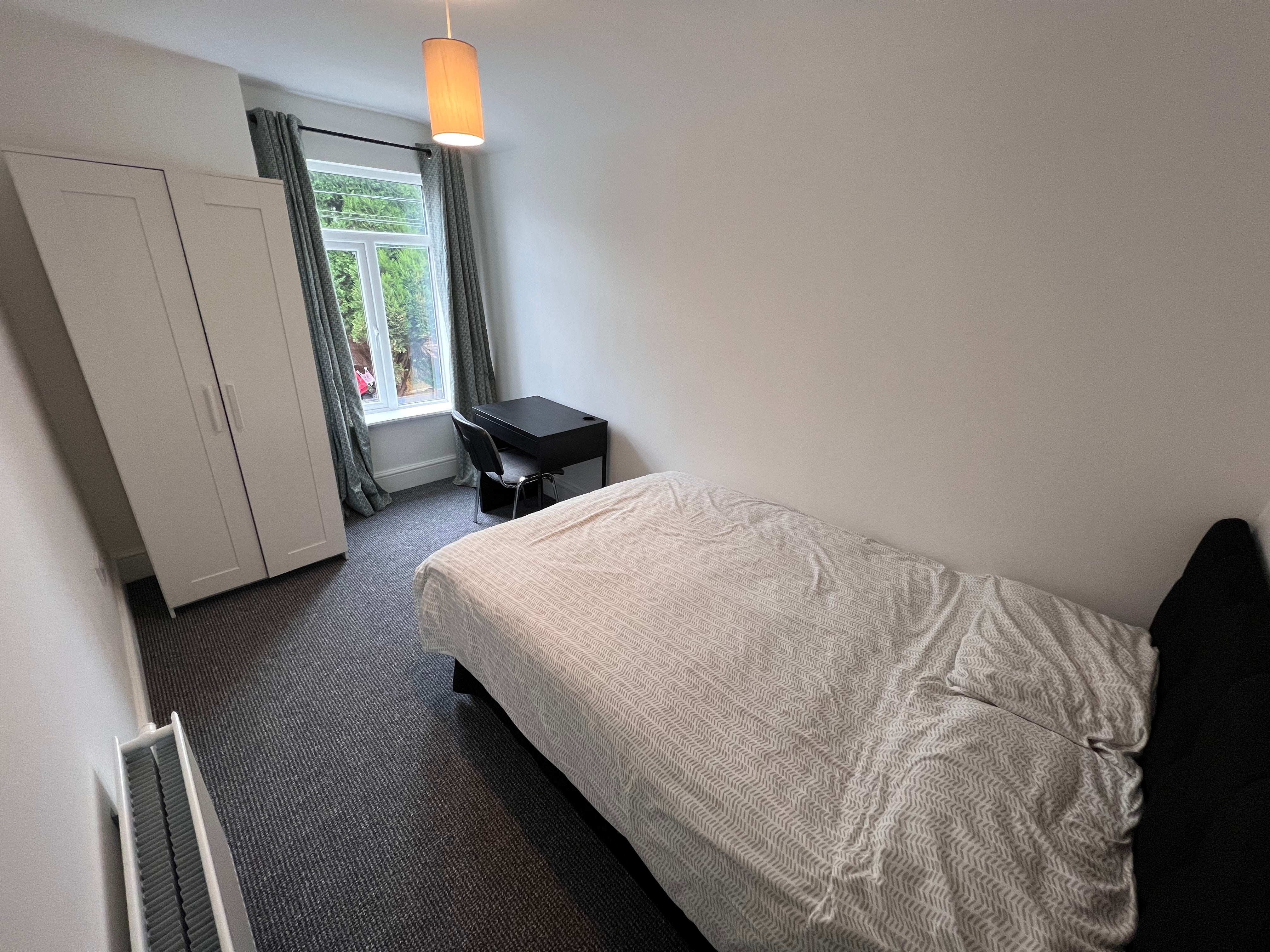 Flat Pershore Road in Birmingham
