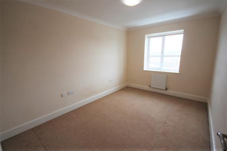 Flat Lion Court in Northampton
