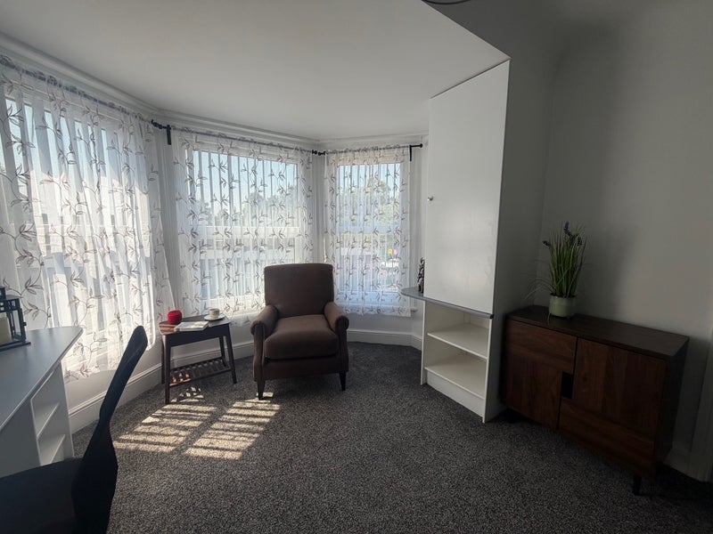 Room Garmoyle Close in Liverpool