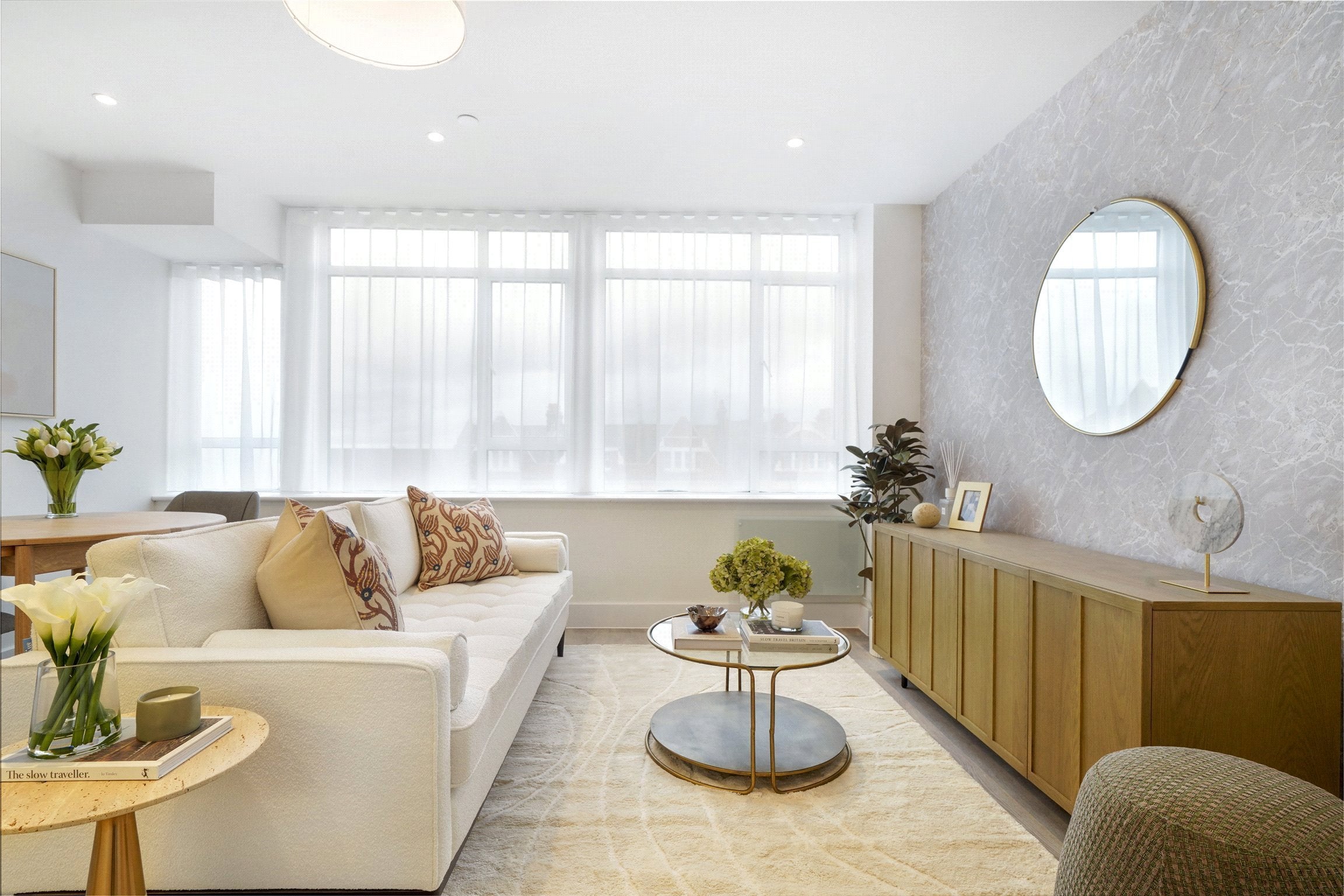 Flat Streatham High Road in Greater London