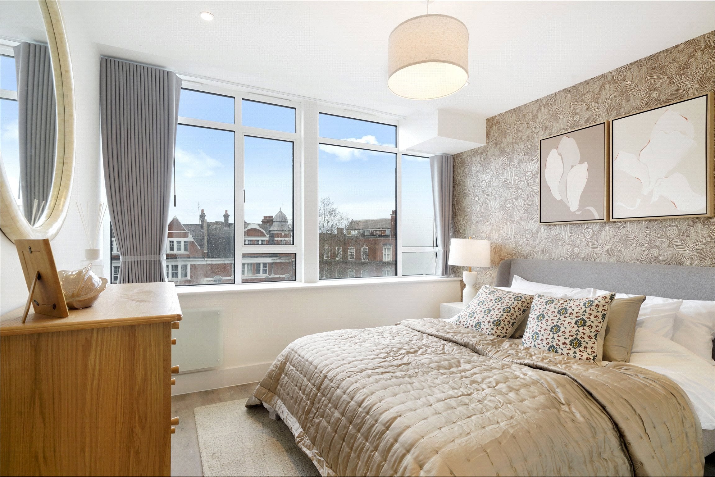 Flat Streatham High Road in Greater London