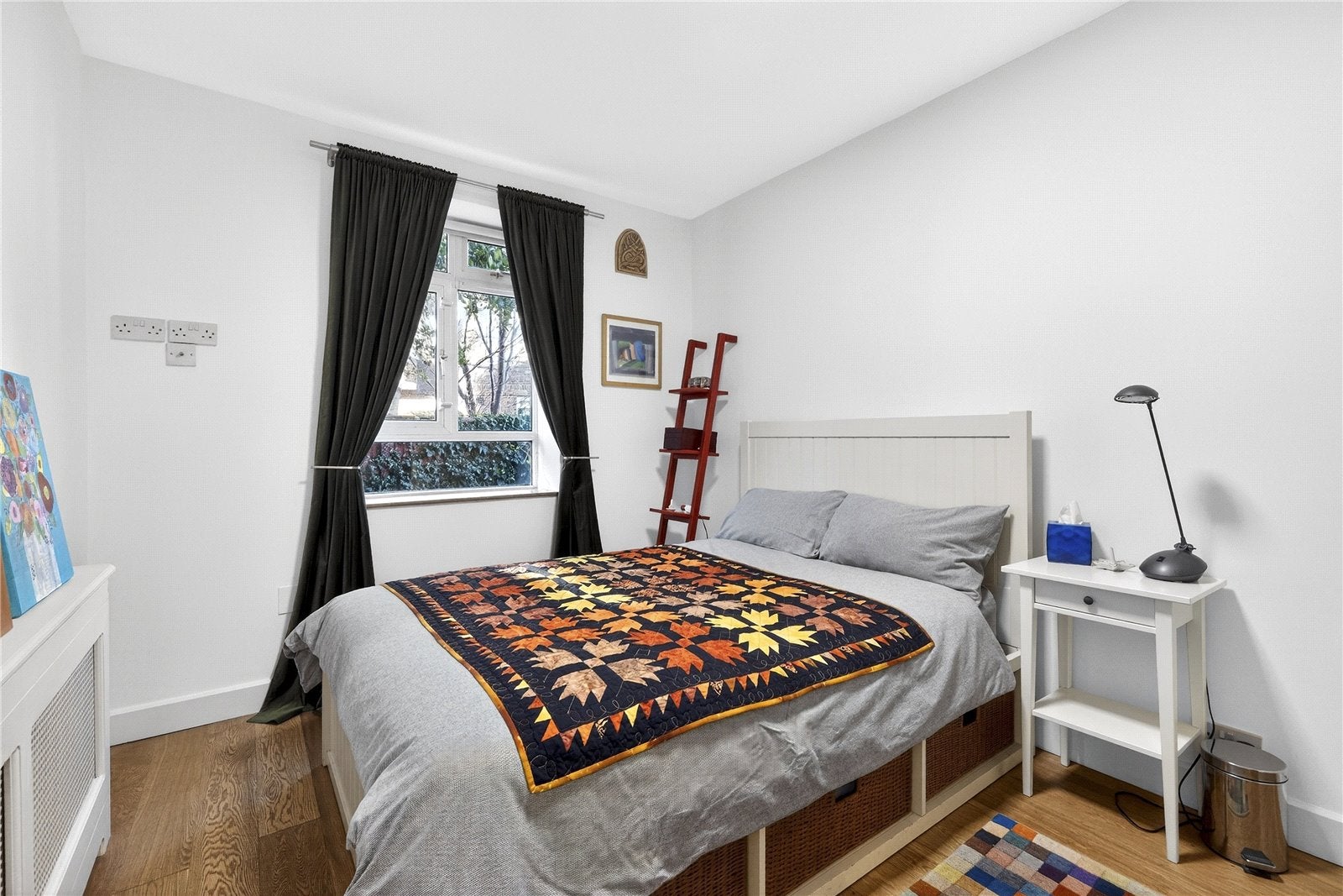 Flat Tatum Street in Greater London