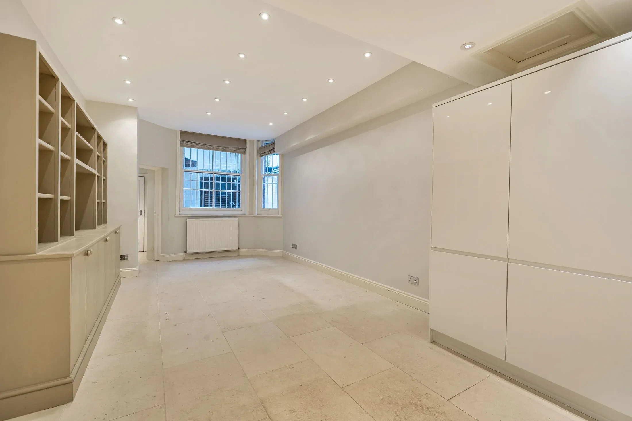 Flat Sloane Gardens in Greater London