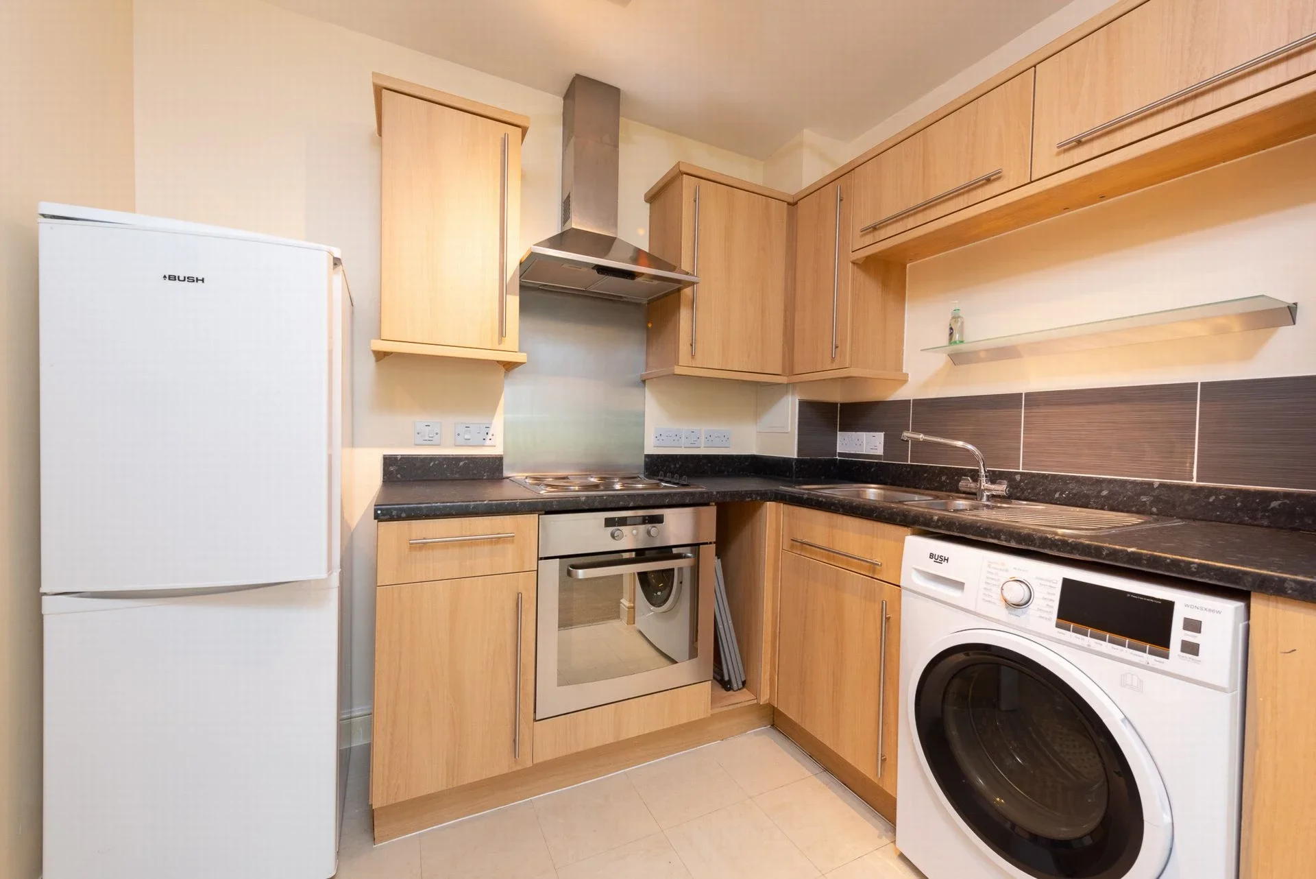 Flat Coombe Way in Rushmoor