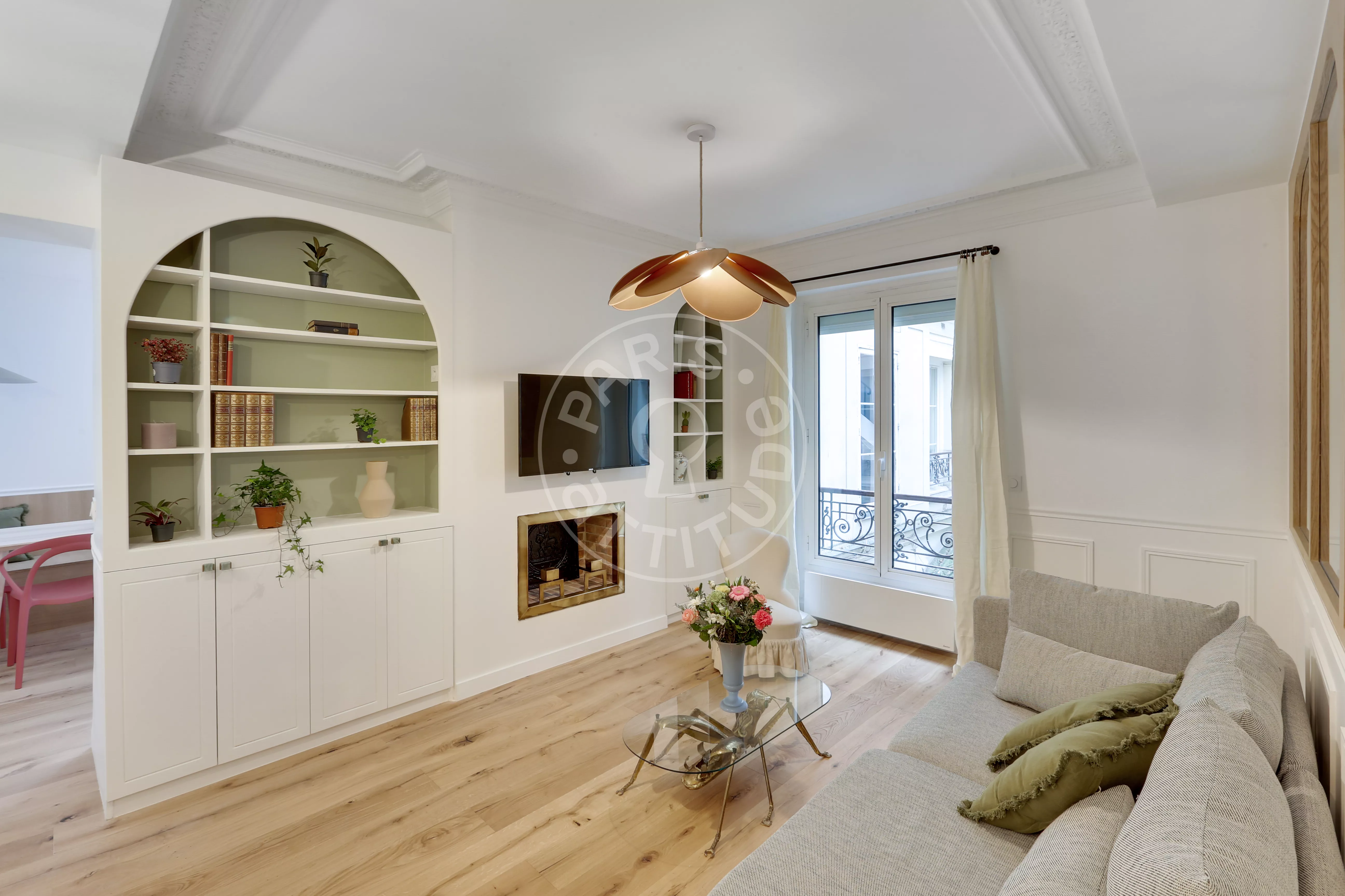 Flat Rue Ruhmkorff in Paris