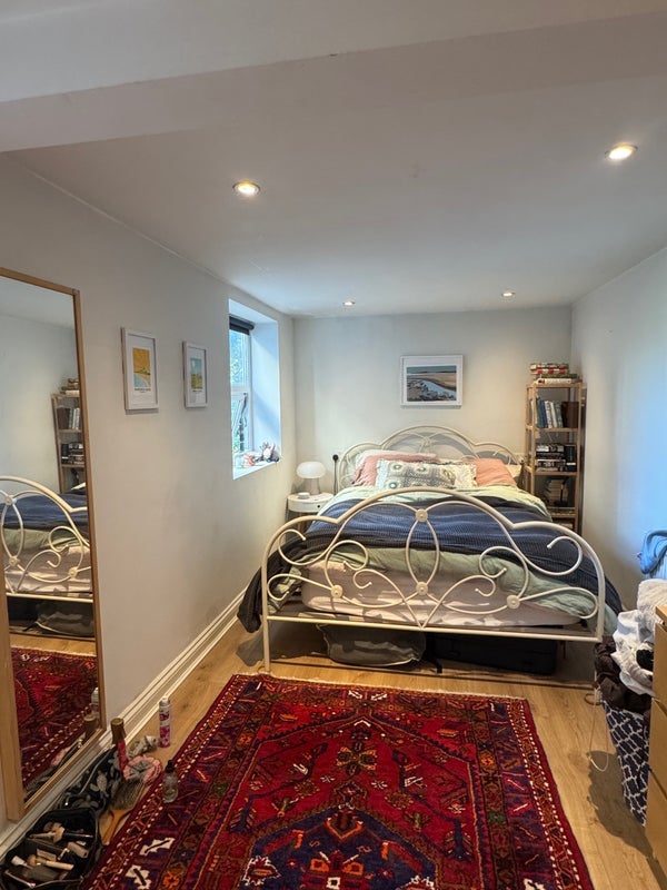 Room Carlton Drive in Greater London