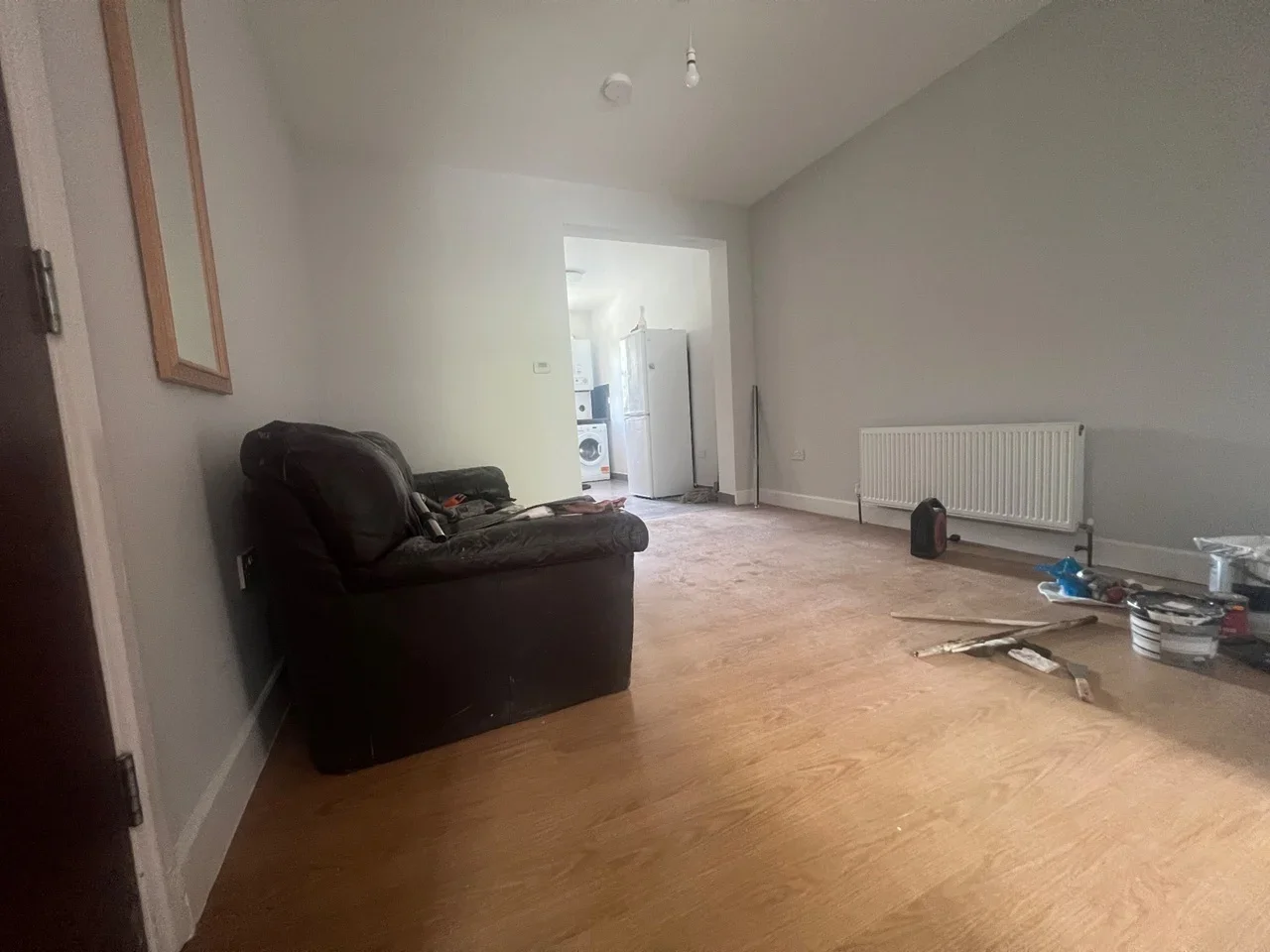 Flat Horsenden Lane North in Greater London