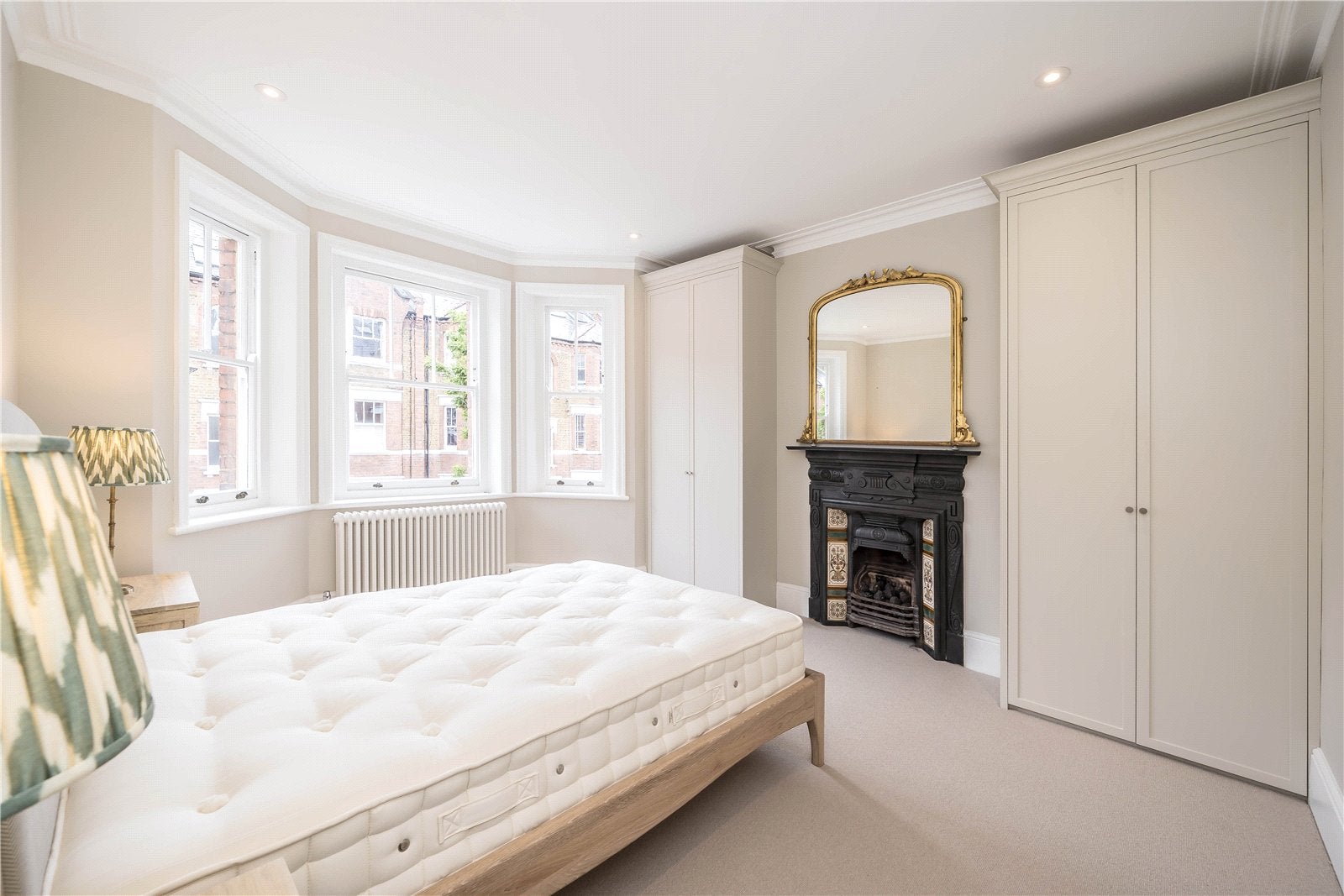 Flat Vera Road in Greater London