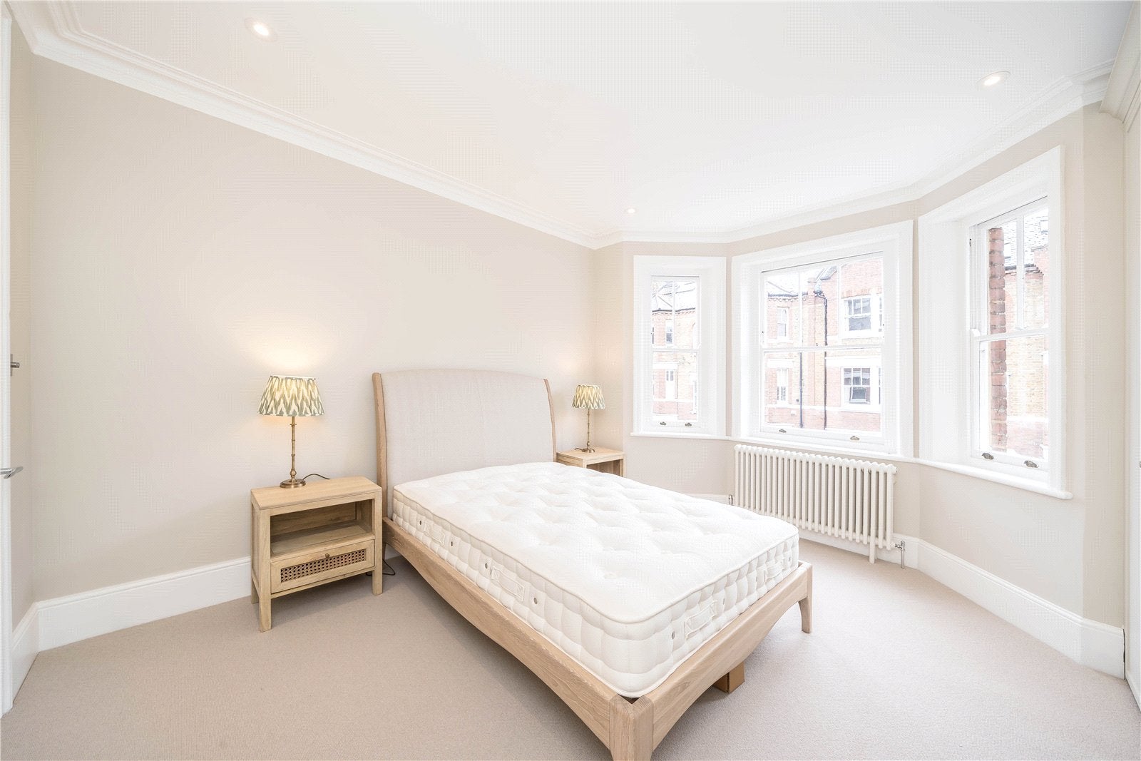 Flat Vera Road in Greater London