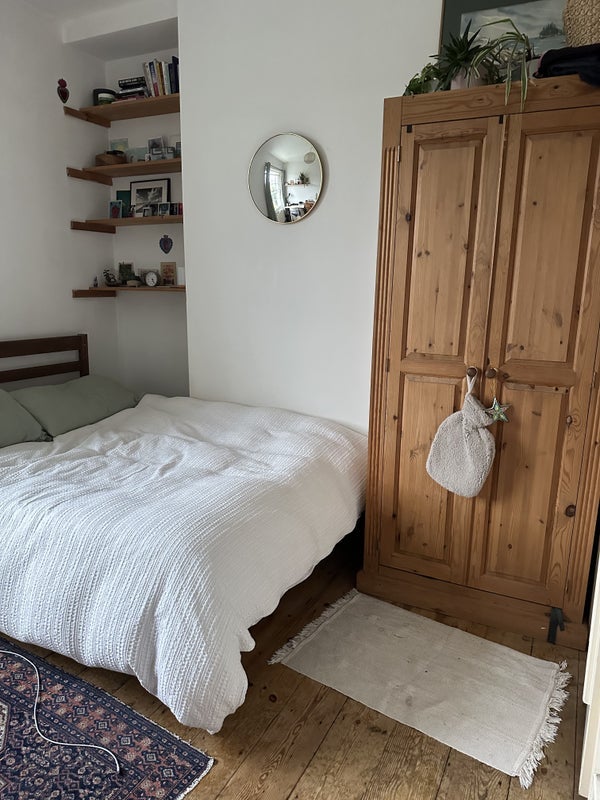 Room Albion Road in Greater London