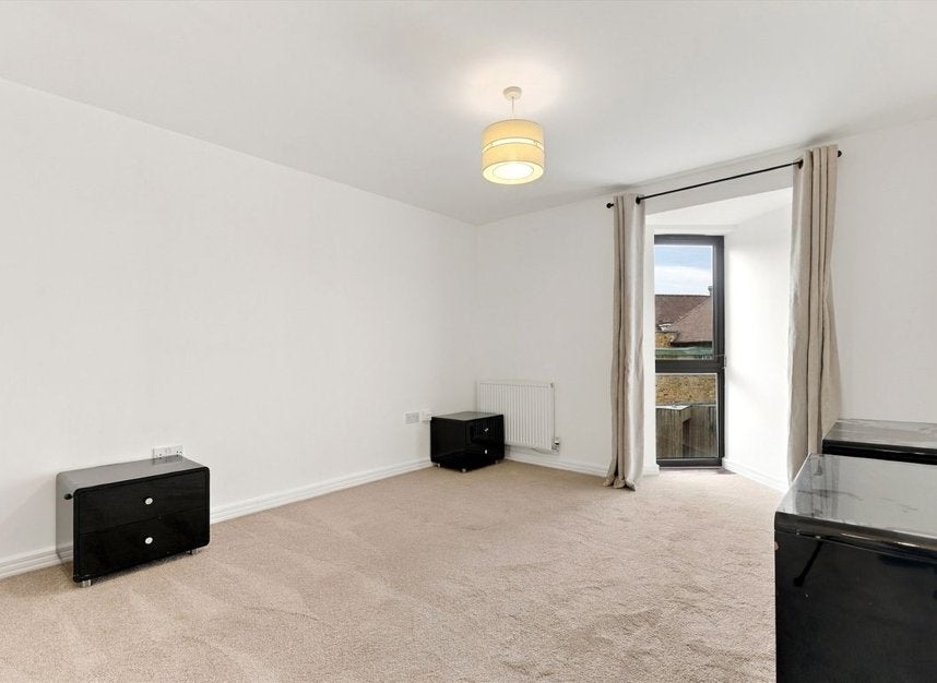 Flat Annabel Close in Greater London
