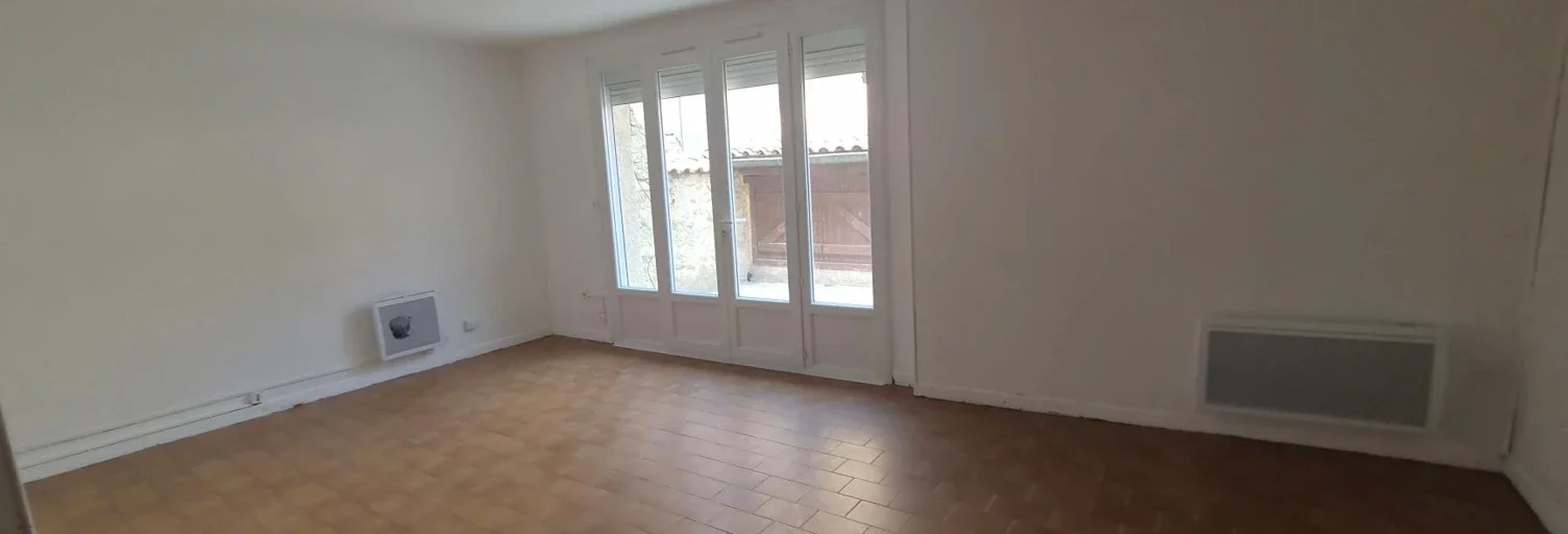 Flat Route de Clermont l'Hérault in Villeveyrac