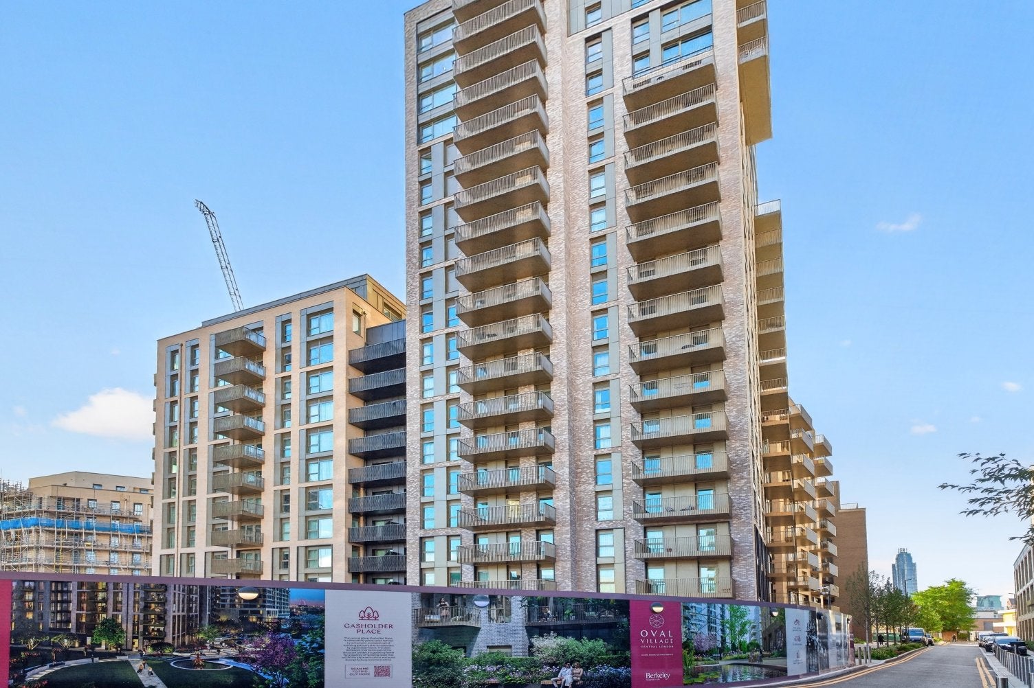 Flat Gasholder Place in Greater London