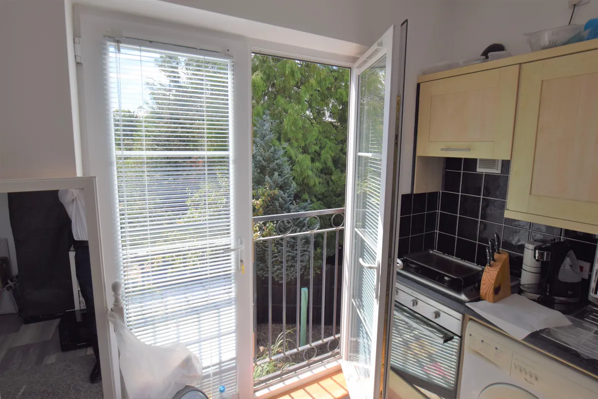 Flat Willow Lane in Watford