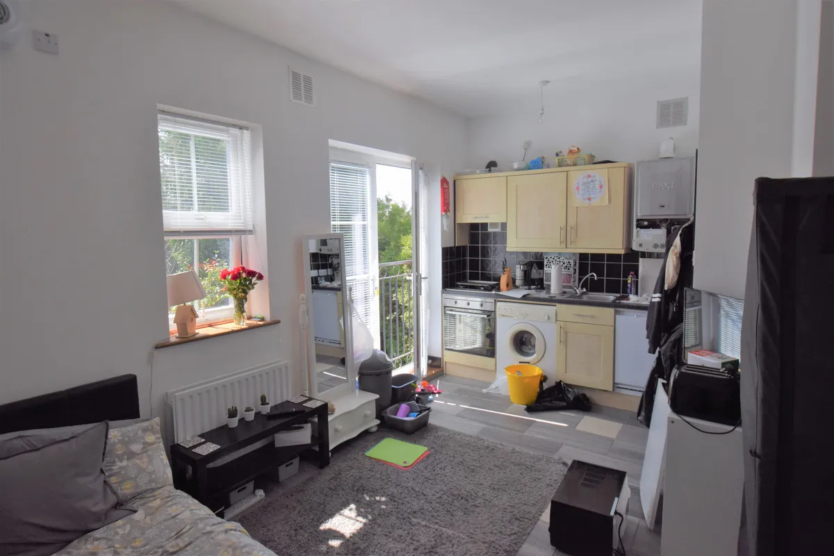 Flat Willow Lane in Watford