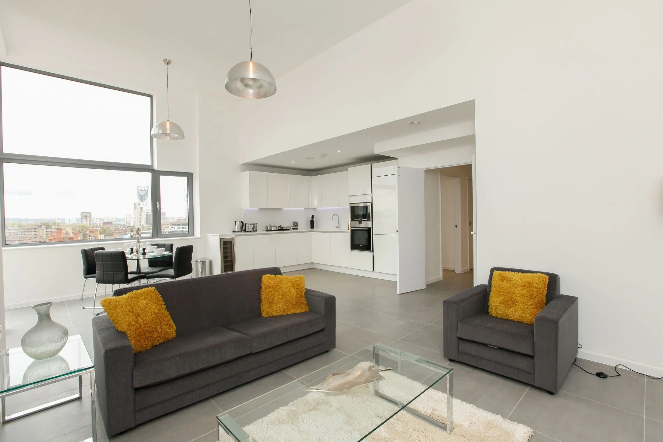 Flat Manciple Street in Greater London