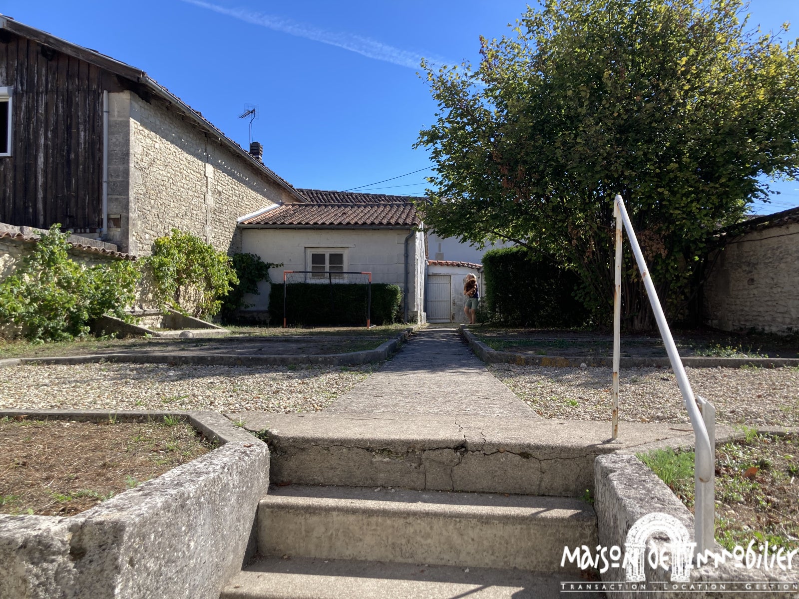House Rue de Barbezieux in Cognac