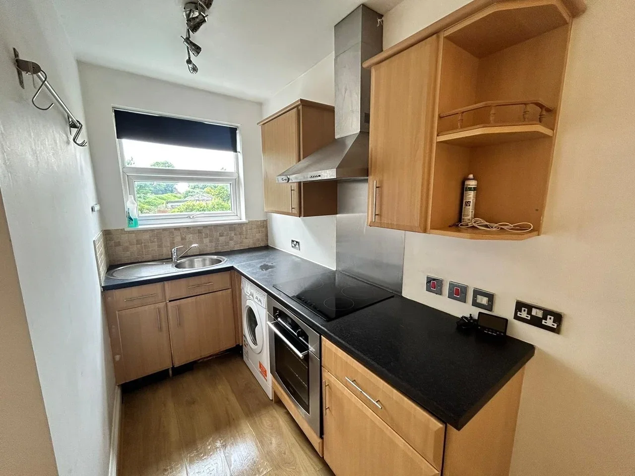 Flat London Road in Strood