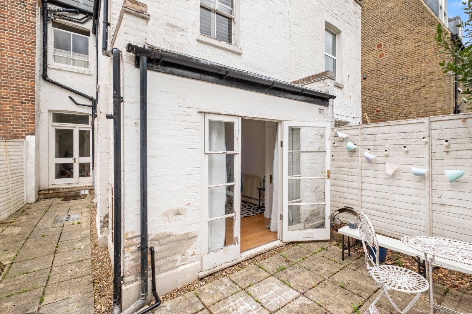 Flat Vera Road in Greater London