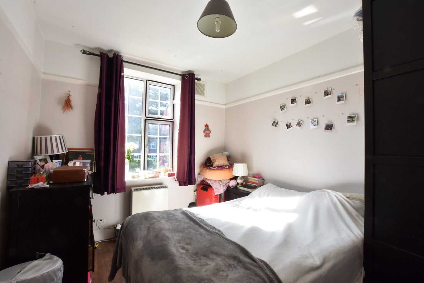 Room Birkenhead Avenue in Greater London