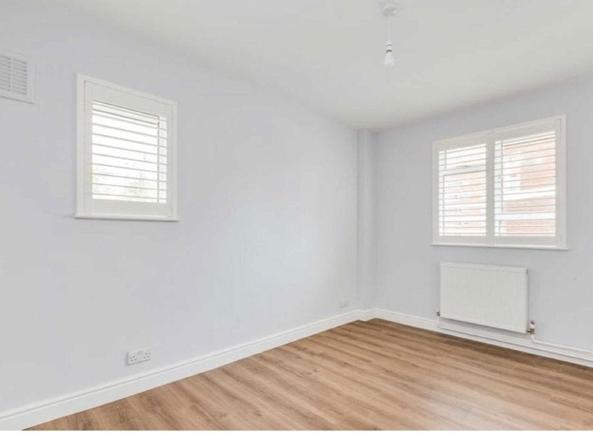 Flat Sutherland Street in City of Westminster
