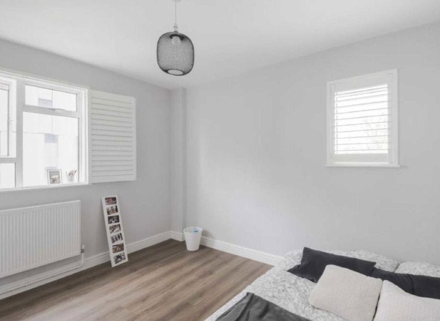 Flat Sutherland Street in City of Westminster