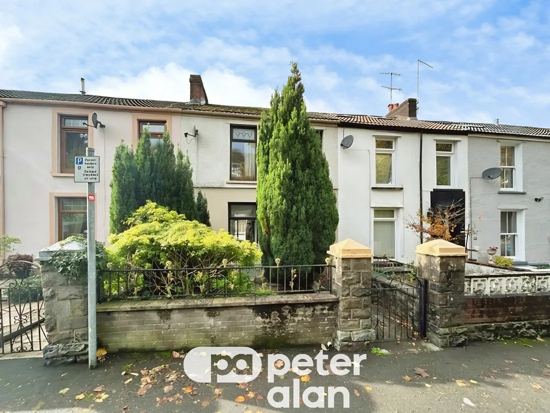 House Courtland Terrace in Merthyr Tydfil