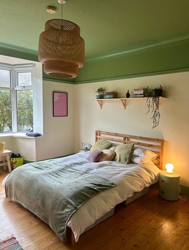 Flat Rothbury Terrace in Newcastle upon Tyne
