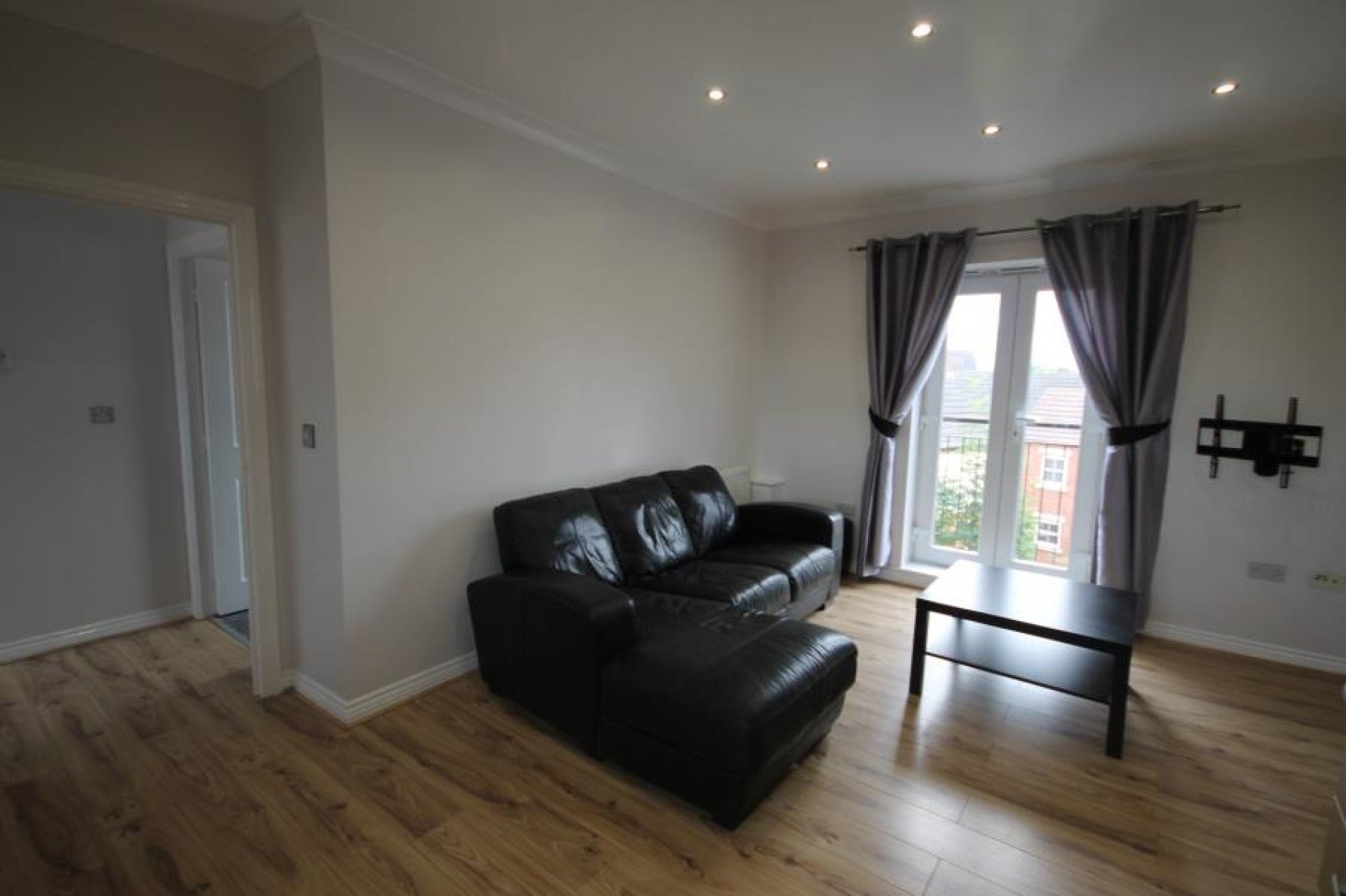Flat Hadley Road in Telford