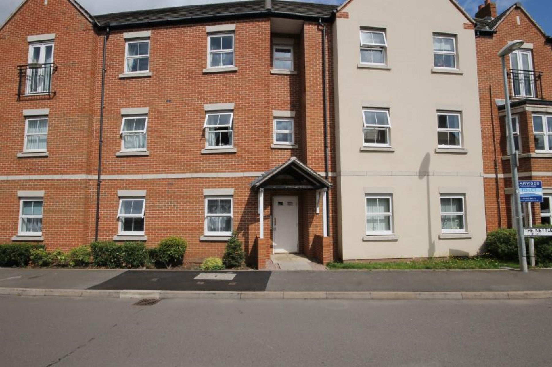 Flat Hadley Road in Telford