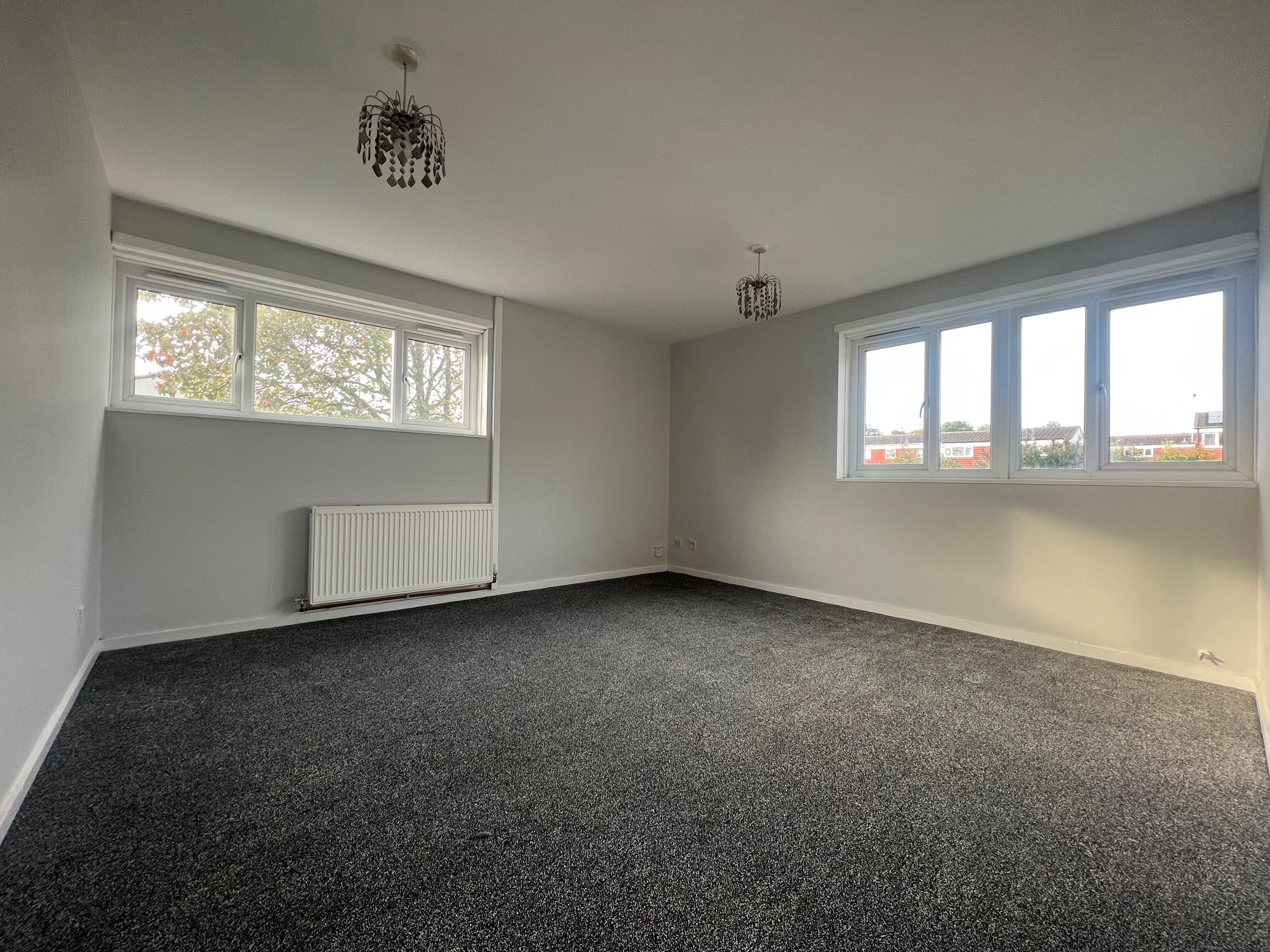 Flat Chedworth Close in Redditch