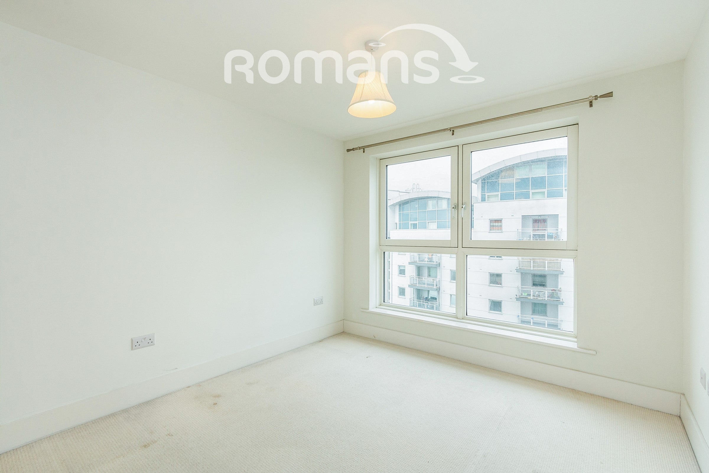 Flat Alençon Link in Basingstoke and Deane