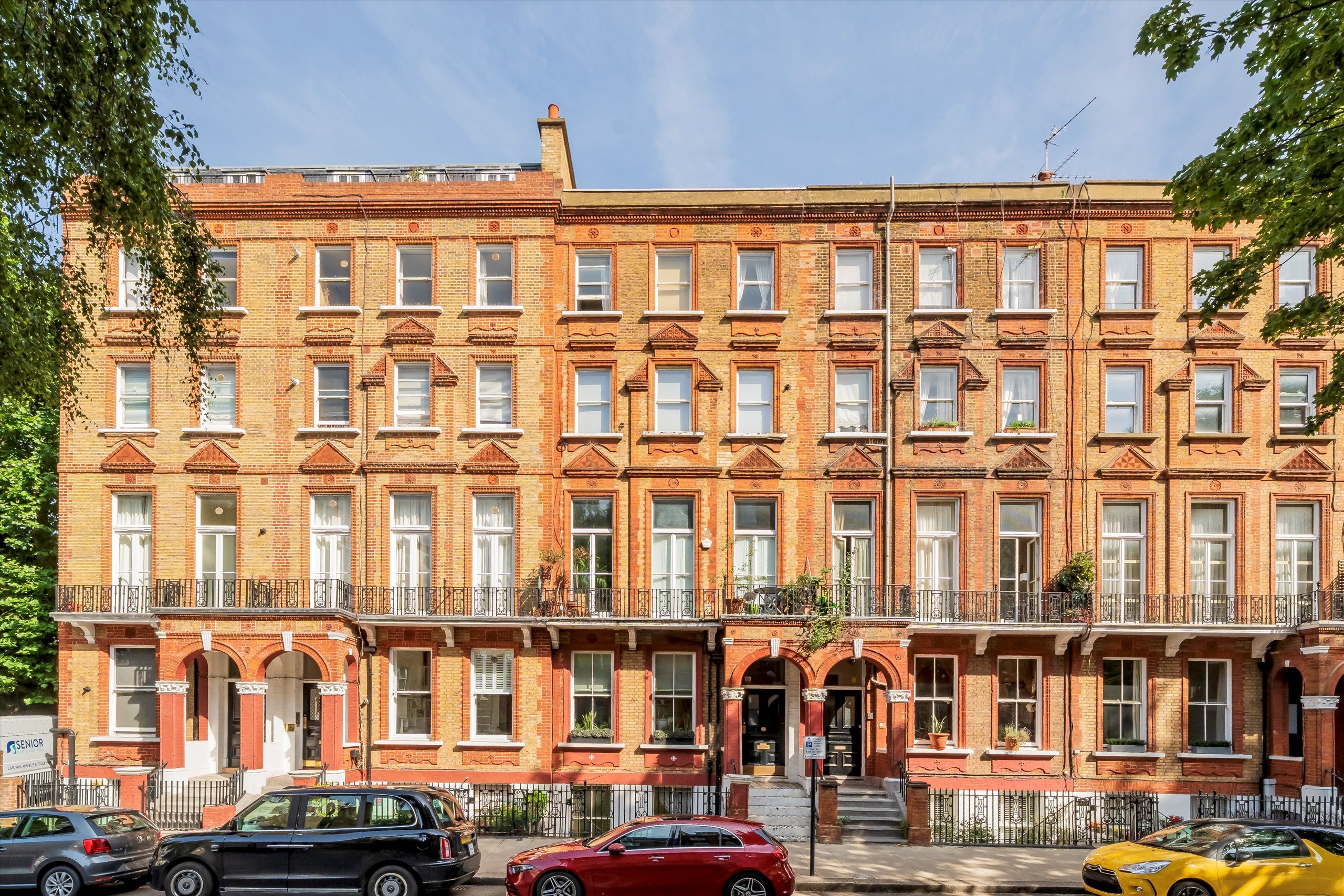 Flat Nevern Square in Greater London