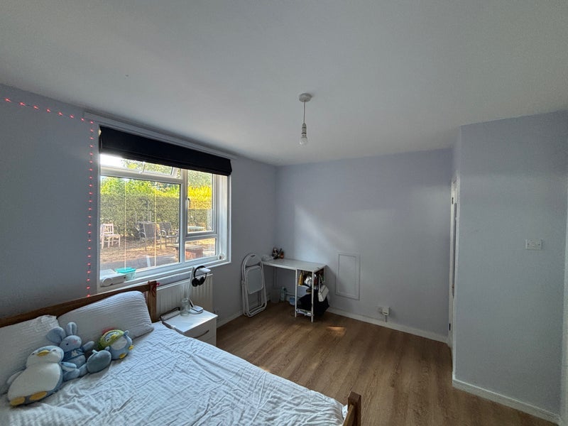 Room Albert Carr Gardens in Greater London