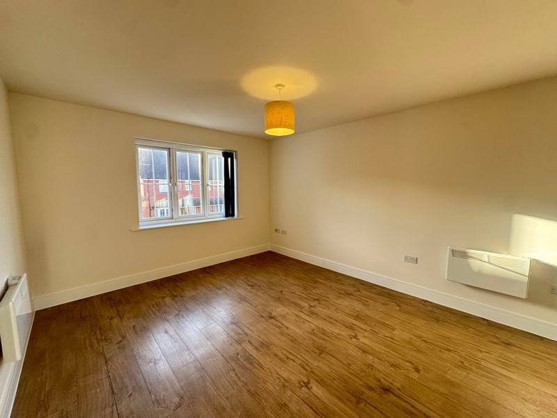 Flat Kelmscott Way in Arun