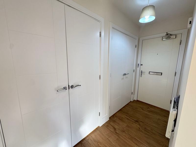 Flat Kelmscott Way in Arun