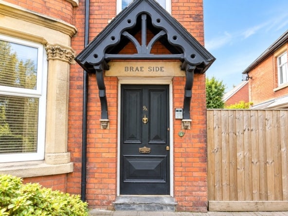 Flat Okus Road in Swindon