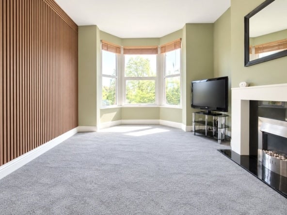 Flat Okus Road in Swindon